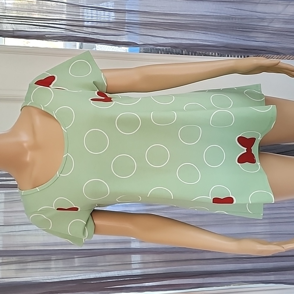 LuLaRoe x Disney Classic T, XS, Mint Green, Minnie w/Red Bows